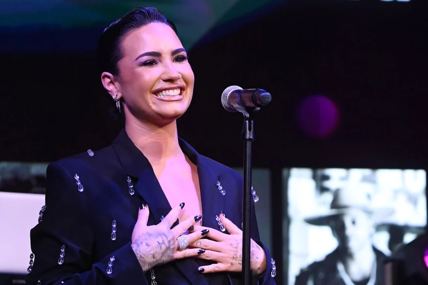 Demi Lovato, Sabrina Carpenter & Jimmie Allen Perform at NMPA & Billboard Grammy Week Showcase: Photos